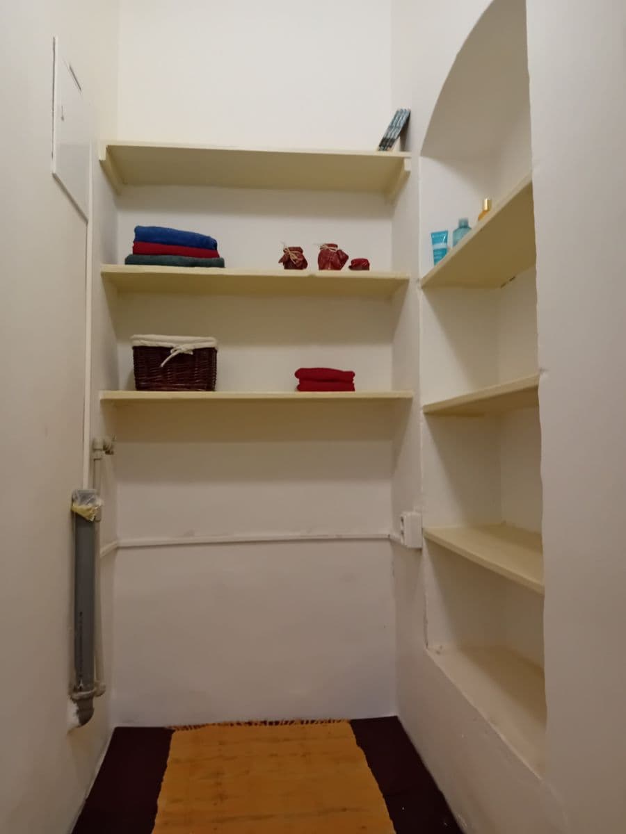 Pronájem bytu 1+1 65 m², Roháče z Dubé, Česká Lípa, Liberecký kraj Pronájem bytu 1+1 65 m², Roháče z Dubé, Česká Lípa, Liberecký kraj