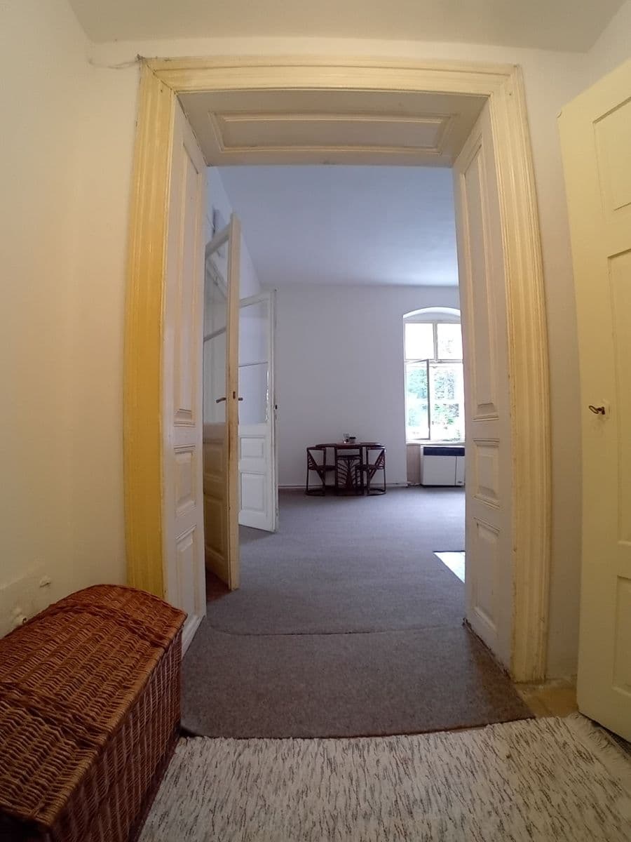 Pronájem bytu 1+1 65 m², Roháče z Dubé, Česká Lípa, Liberecký kraj Pronájem bytu 1+1 65 m², Roháče z Dubé, Česká Lípa, Liberecký kraj