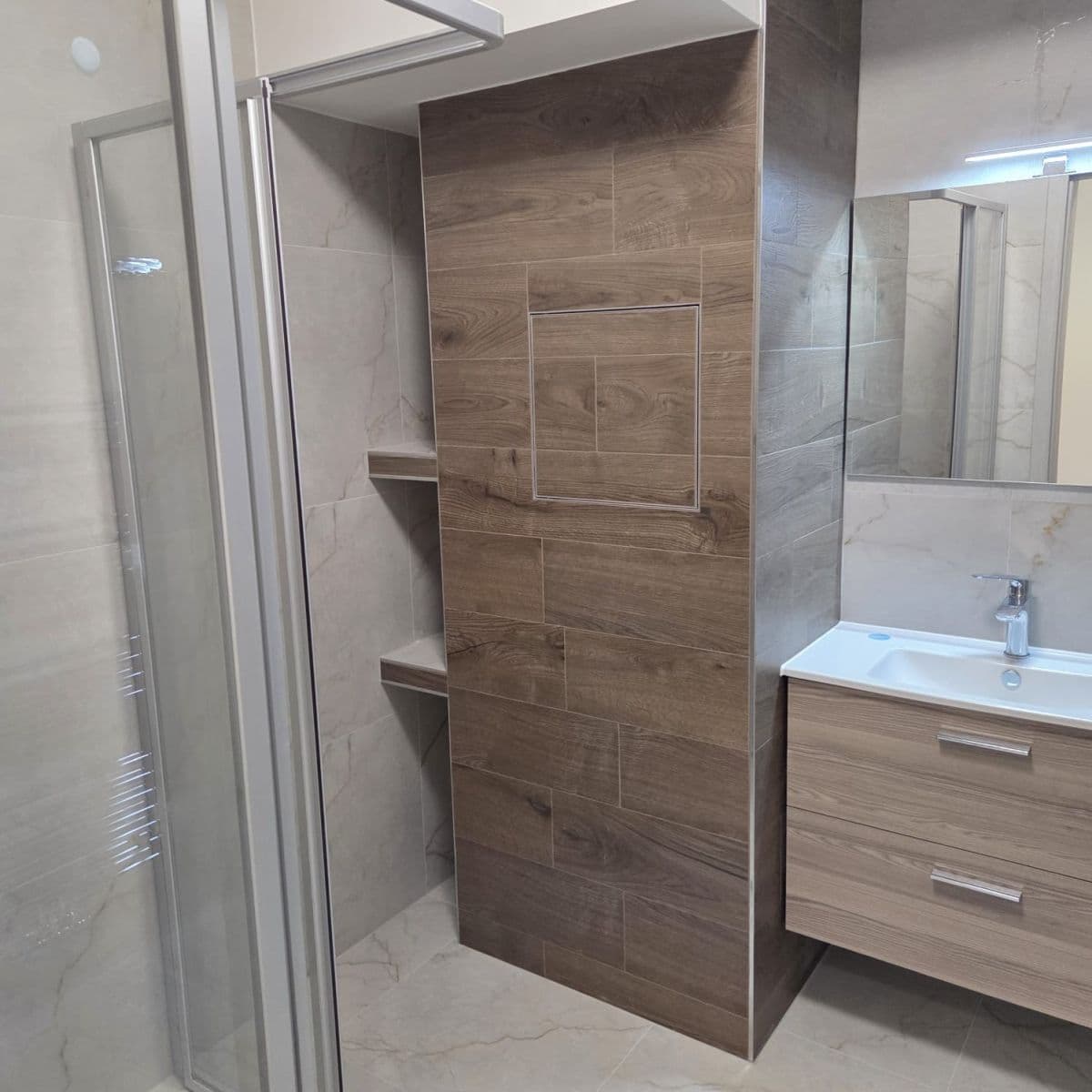 Pronájem bytu 3+1 86 m², Podohradská, Praha, Praha Pronájem bytu 3+1 86 m², Podohradská, Praha, Praha