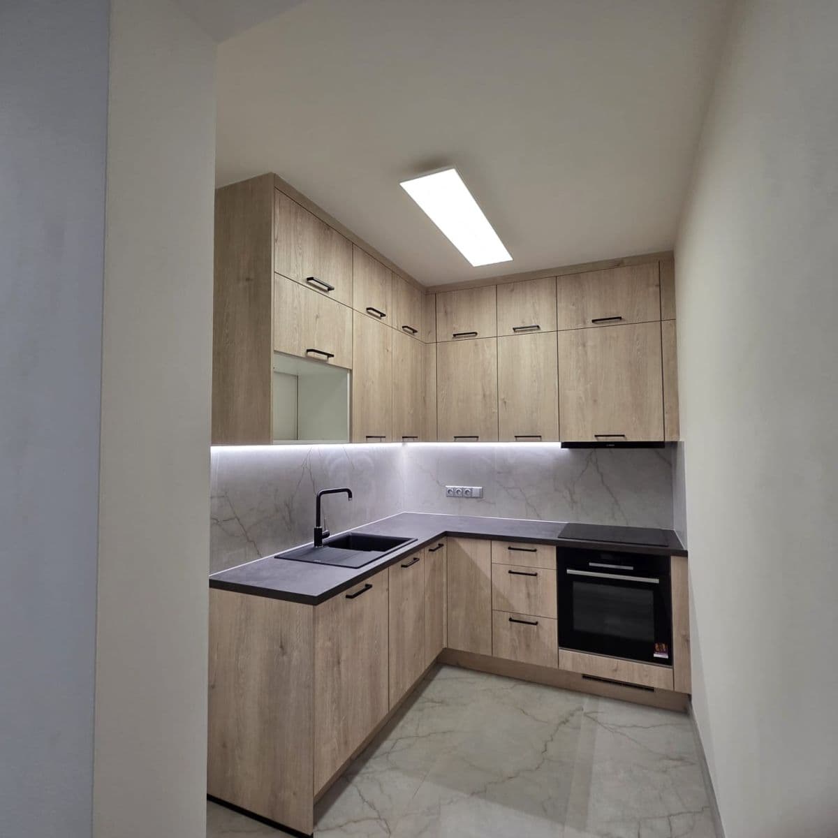 Pronájem bytu 3+1 86 m², Podohradská, Praha, Praha Pronájem bytu 3+1 86 m², Podohradská, Praha, Praha