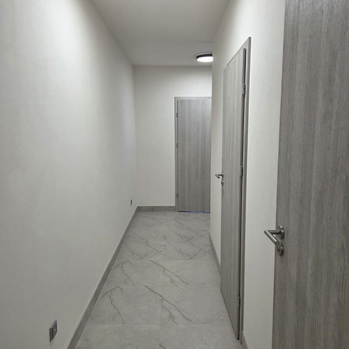 Pronájem bytu 3+1 86 m², Podohradská, Praha, Praha Pronájem bytu 3+1 86 m², Podohradská, Praha, Praha