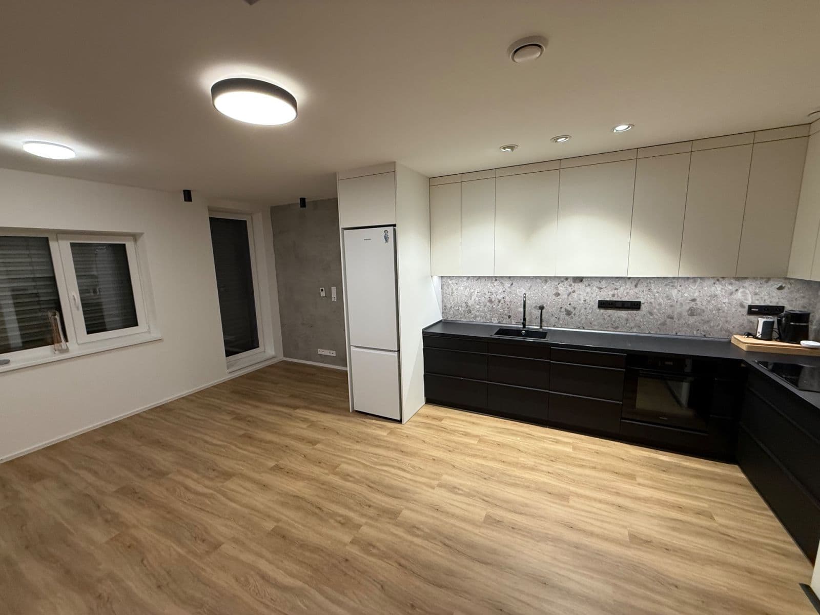 Pronájem bytu 2+kk 56 m², Sázavská, Žďár nad Sázavou, Kraj Vysočina Pronájem bytu 2+kk 56 m², Sázavská, Žďár nad Sázavou, Kraj Vysočina