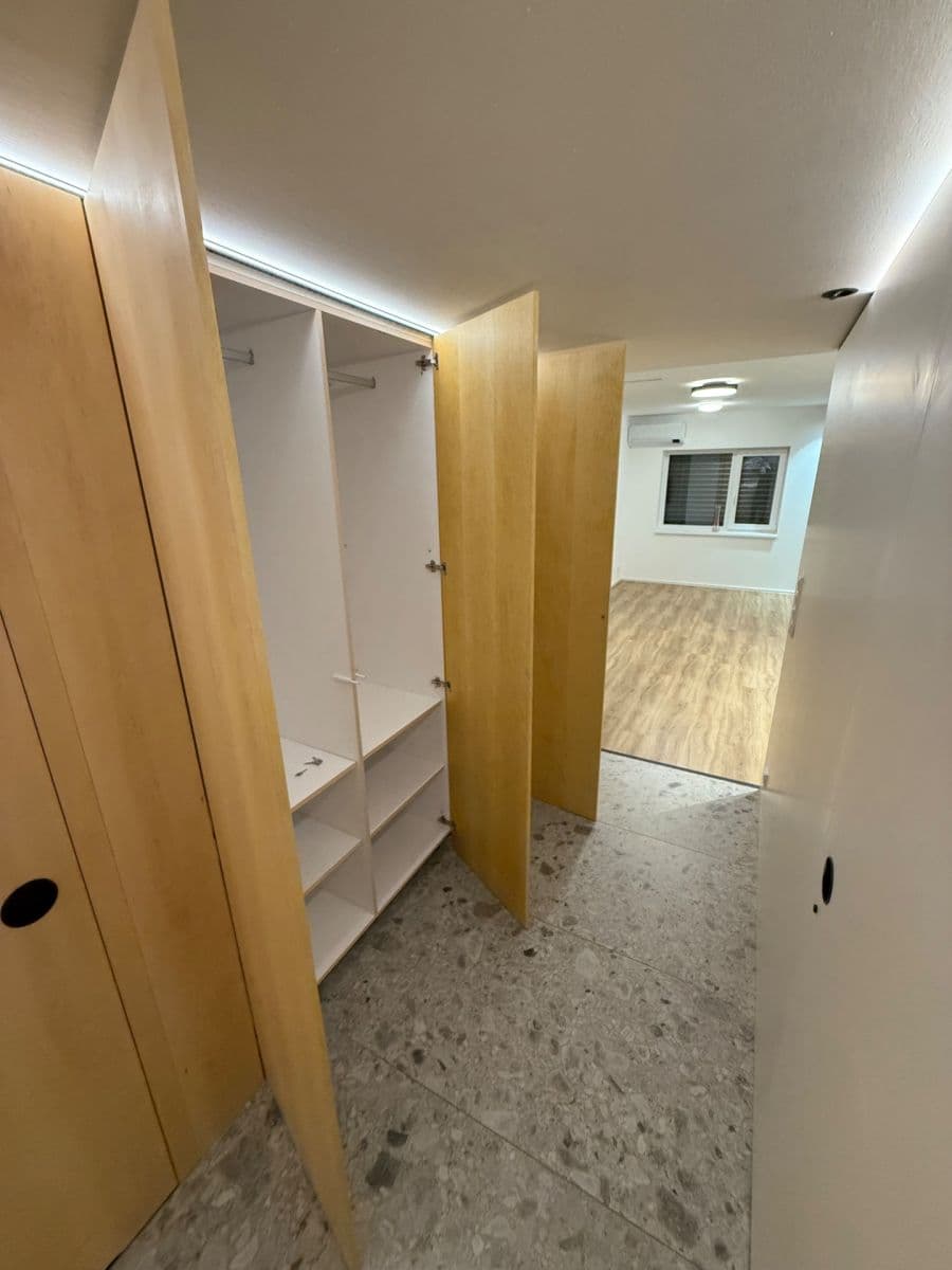 Pronájem bytu 2+kk 56 m², Sázavská, Žďár nad Sázavou, Kraj Vysočina Pronájem bytu 2+kk 56 m², Sázavská, Žďár nad Sázavou, Kraj Vysočina