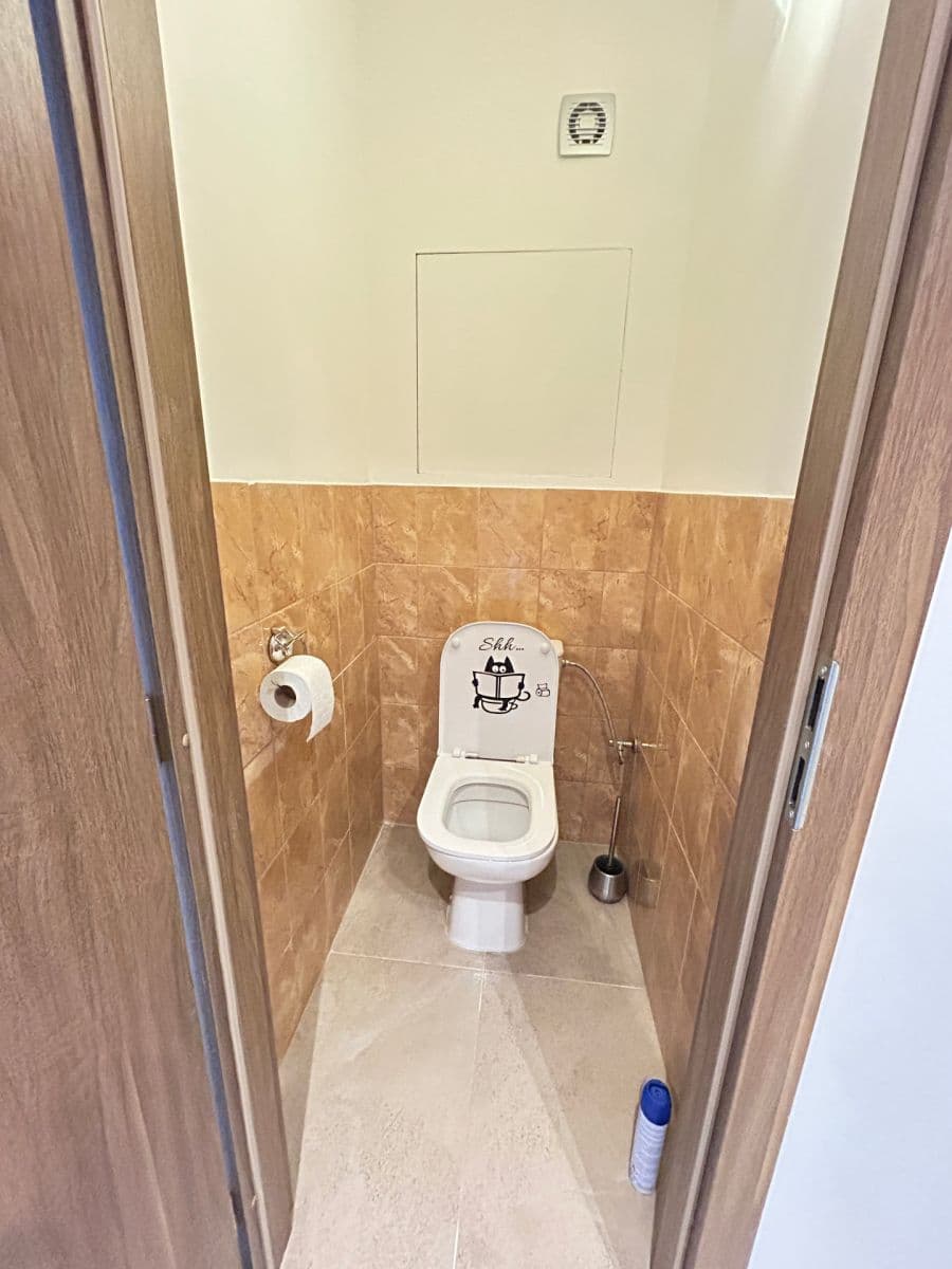 Pronájem bytu 4+1 84 m², Praha, Praha Pronájem bytu 4+1 84 m², Praha, Praha