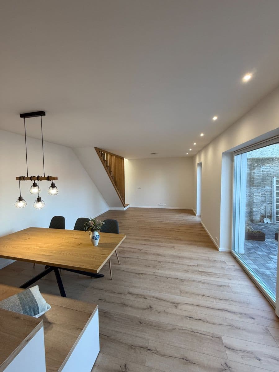 Pronájem domu 160 m², pozemek 125 m², Pod Přehradou, Praha, Praha Pronájem domu 160 m², pozemek 125 m², Pod Přehradou, Praha, Praha