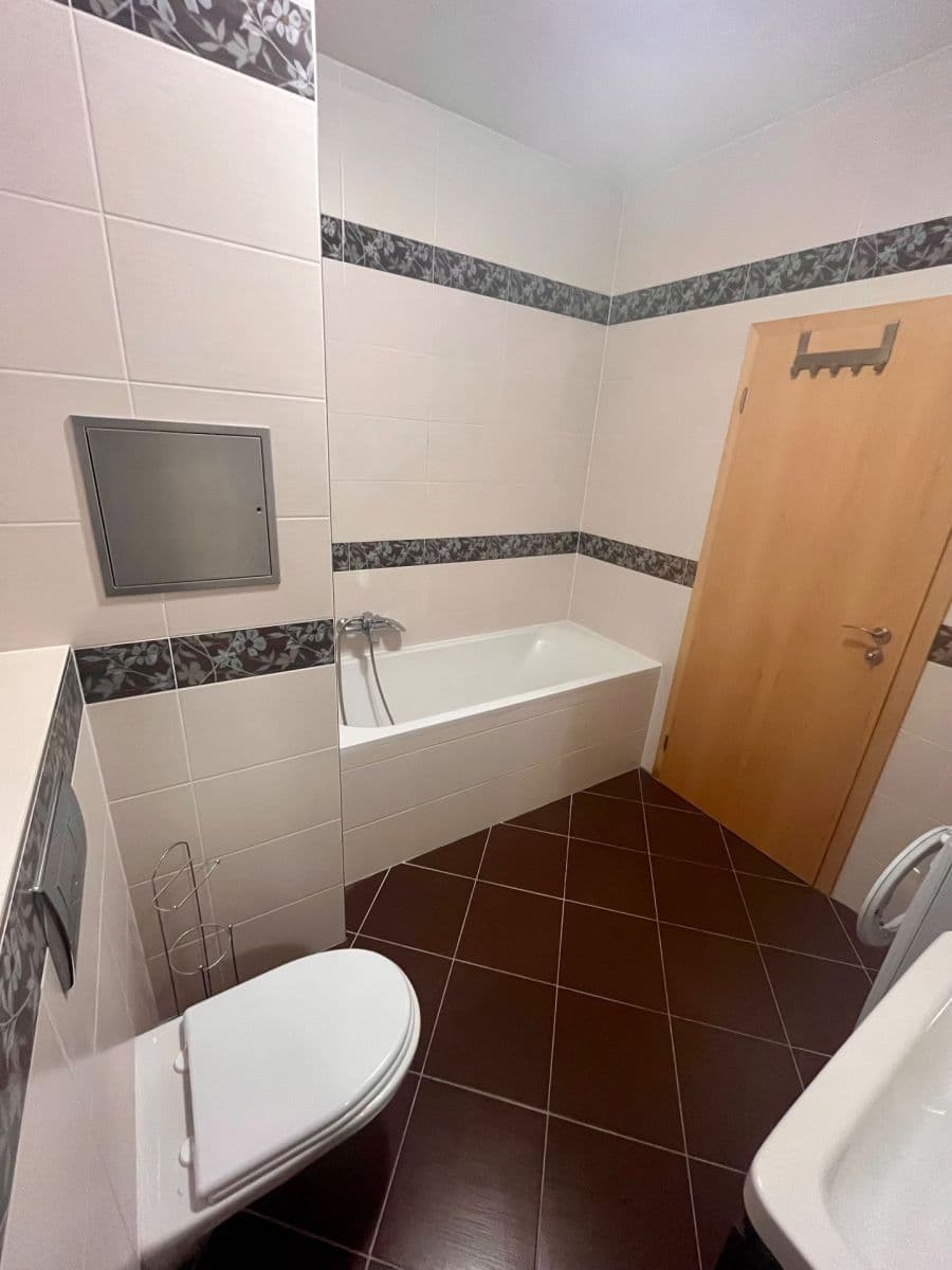 Prodej bytu 1+kk 34 m², Miroslava Hajna, Praha, Praha Prodej bytu 1+kk 34 m², Miroslava Hajna, Praha, Praha