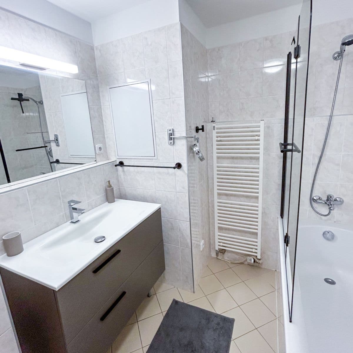 Pronájem bytu 2+kk 54 m², Kališnická, Praha, Praha Pronájem bytu 2+kk 54 m², Kališnická, Praha, Praha