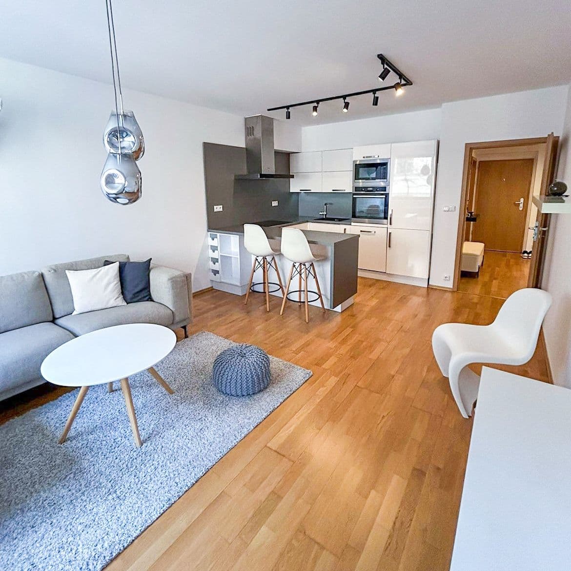 Pronájem bytu 2+kk 54 m², Kališnická, Praha, Praha Pronájem bytu 2+kk 54 m², Kališnická, Praha, Praha
