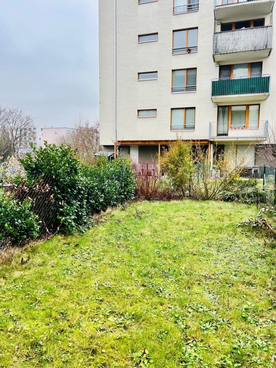 Prodej bytu 1+kk 28 m², Modrého, Praha, Praha Prodej bytu 1+kk 28 m², Modrého, Praha, Praha