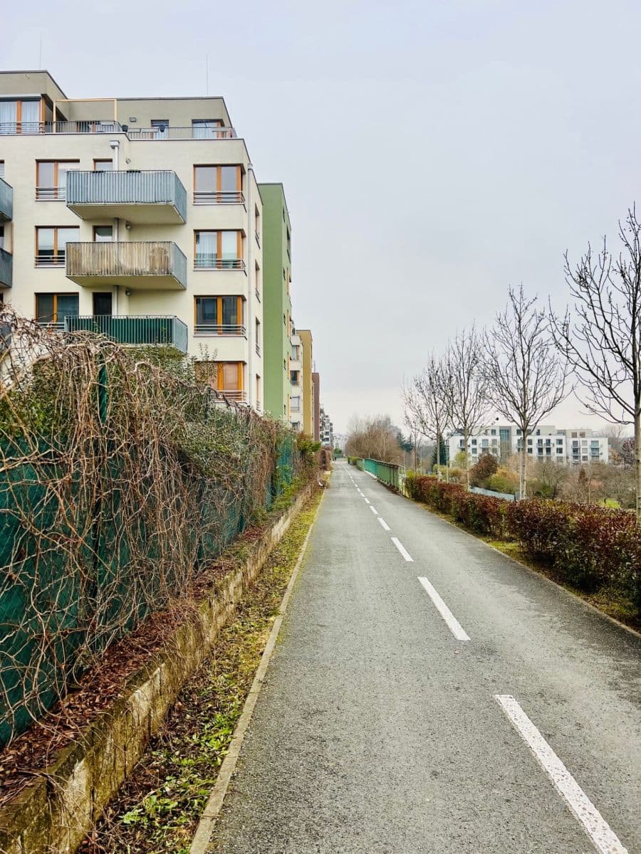 Prodej bytu 1+kk 28 m², Modrého, Praha, Praha Prodej bytu 1+kk 28 m², Modrého, Praha, Praha