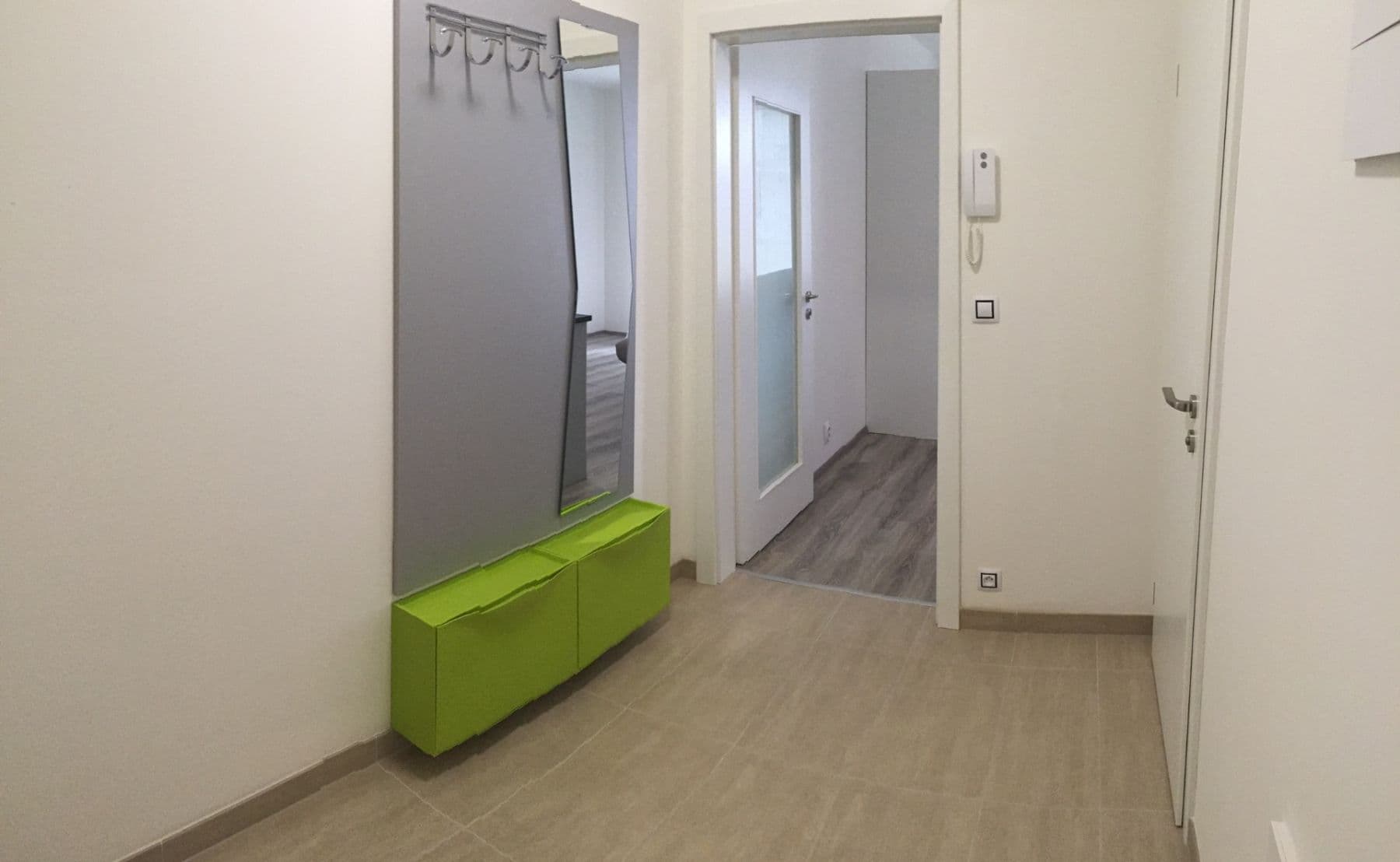 Prodej bytu 1+kk 28 m², Modrého, Praha, Praha Prodej bytu 1+kk 28 m², Modrého, Praha, Praha