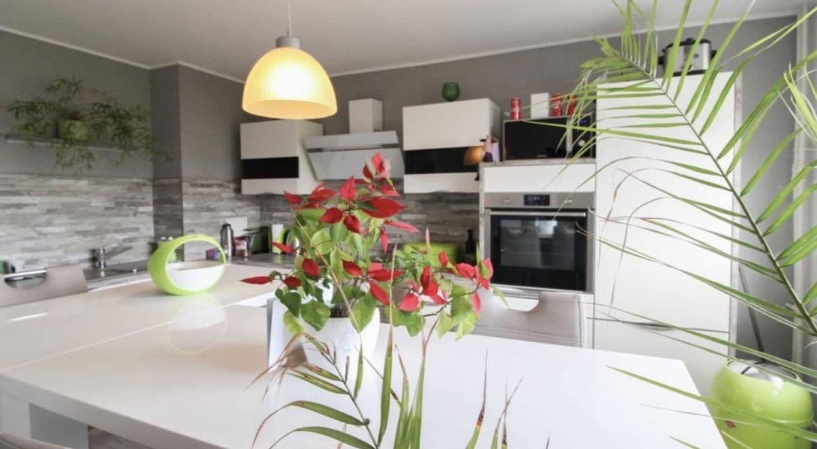 Pronájem bytu 4+1 119 m², Volksgartenstraße 20a, Leipzig, Sasko Pronájem bytu 4+1 119 m², Volksgartenstraße 20a, Leipzig, Sasko