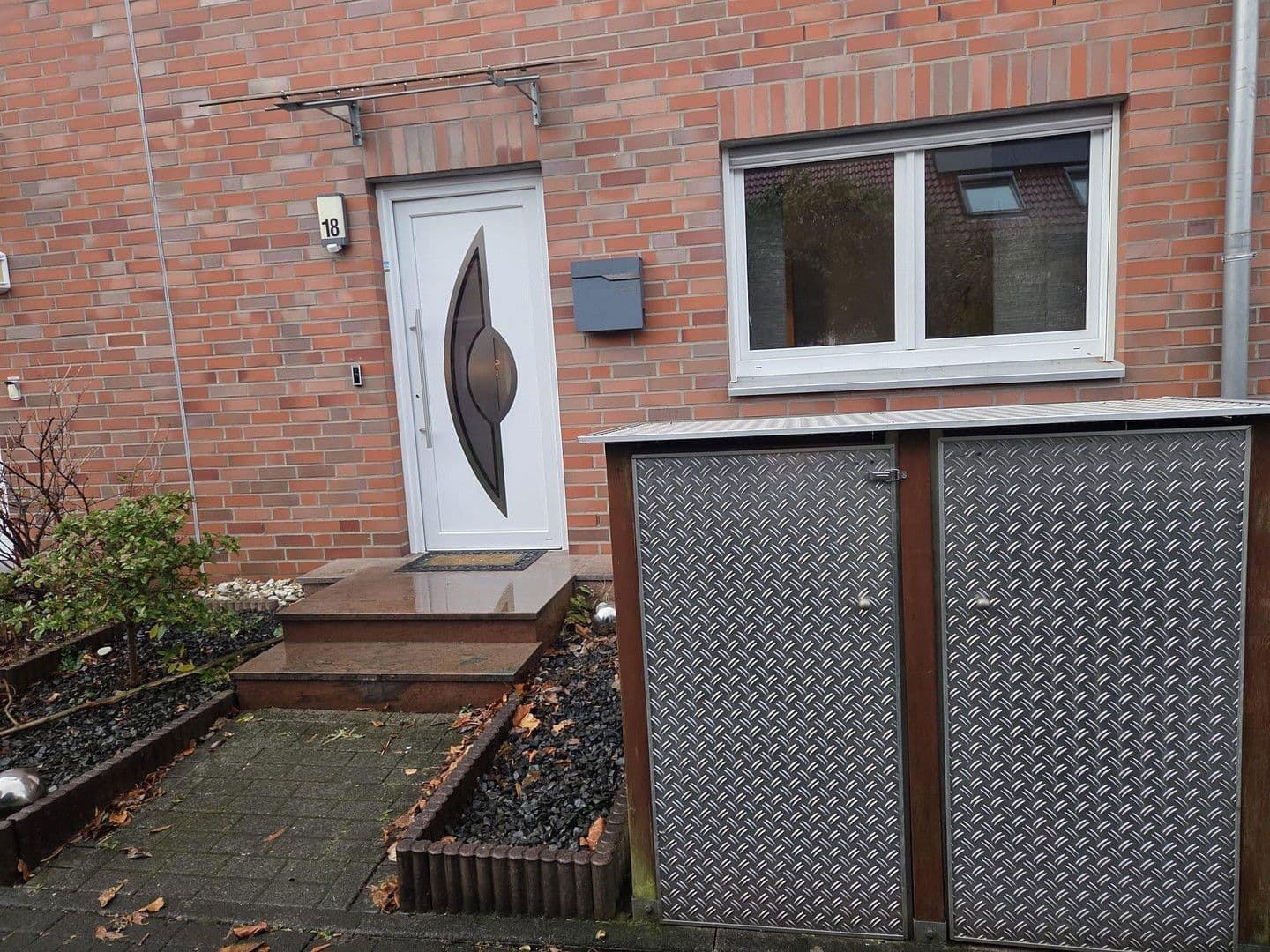 Prodej domu 134 m², pozemek 125 m², Am Altland 18, Hattingen, Severní Porýní-Vestfálsko Prodej domu 134 m², pozemek 125 m², Am Altland 18, Hattingen, Severní Porýní-Vestfálsko