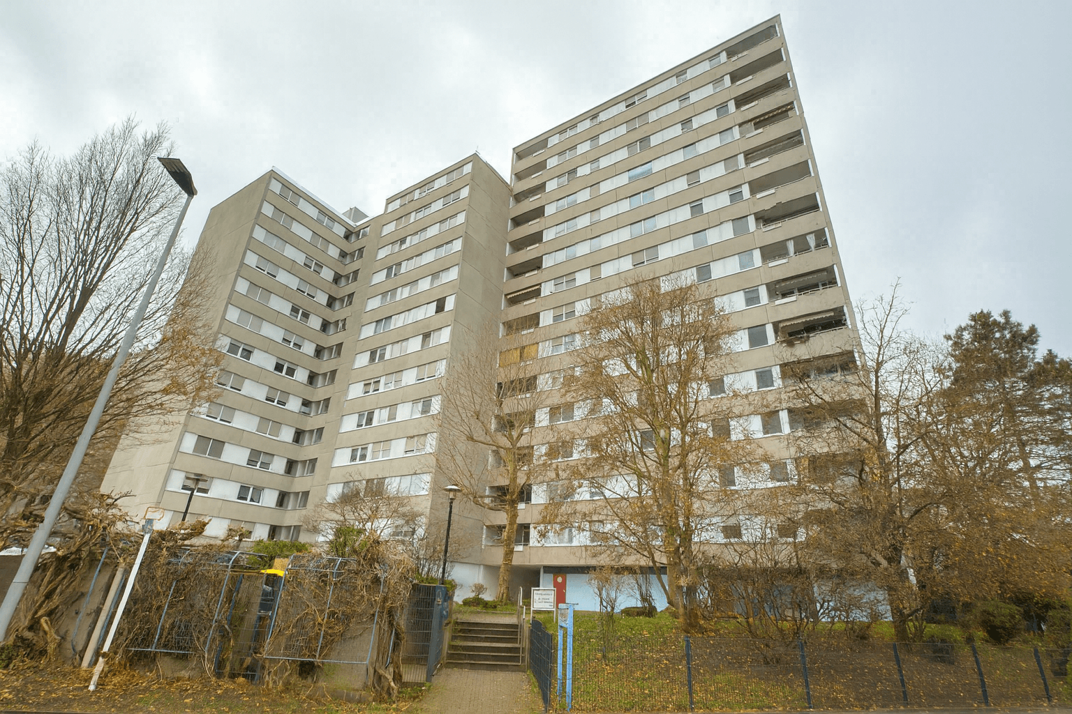 Pronájem bytu 2+kk 80 m², Prager Straße 33, Ludwigshafen am Rhein, Porýní-Falc Pronájem bytu 2+kk 80 m², Prager Straße 33, Ludwigshafen am Rhein, Porýní-Falc