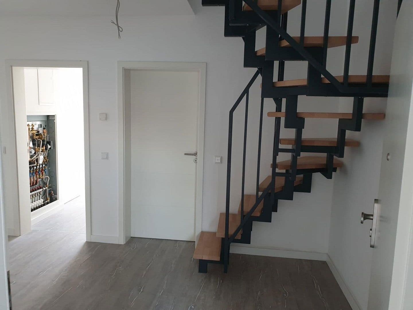 Pronájem bytu 3+1 97 m², Hornstr. 3, Gehrden, Dolní Sasko Pronájem bytu 3+1 97 m², Hornstr. 3, Gehrden, Dolní Sasko