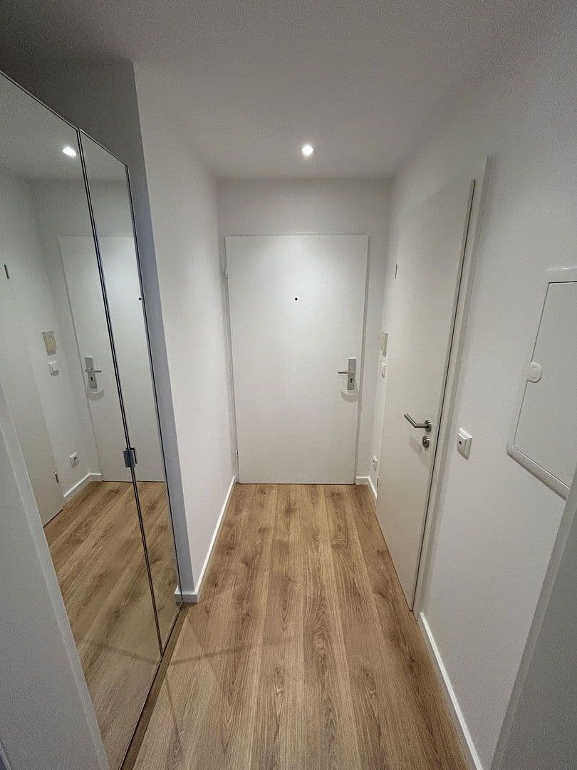 Pronájem bytu 1+1 31 m², Gollierstrasse 7a, München, Bavorsko Pronájem bytu 1+1 31 m², Gollierstrasse 7a, München, Bavorsko