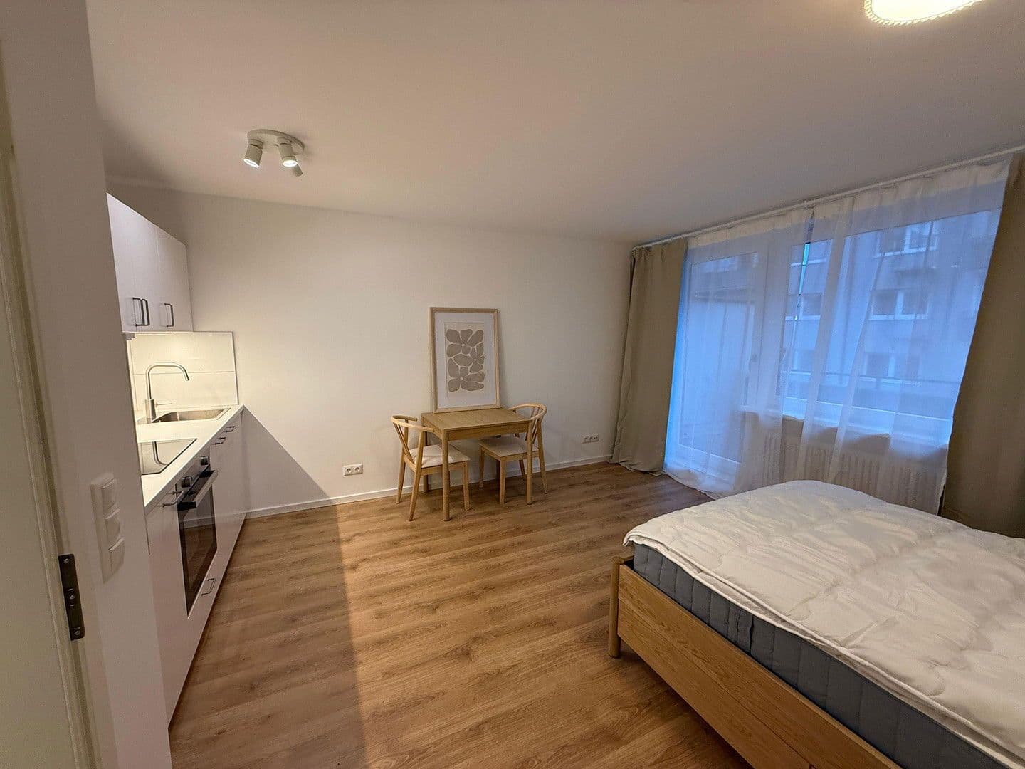 Pronájem bytu 1+1 31 m², Gollierstrasse 7a, München, Bavorsko Pronájem bytu 1+1 31 m², Gollierstrasse 7a, München, Bavorsko