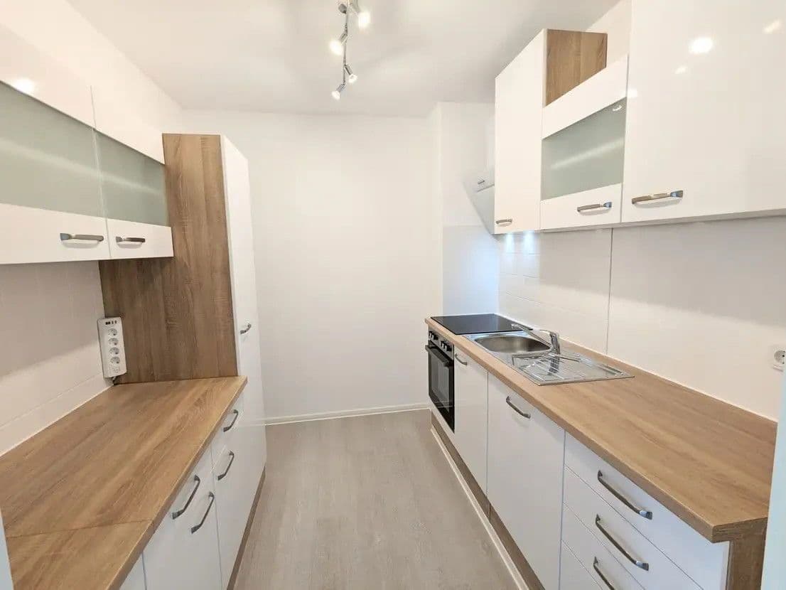 Pronájem bytu 2+kk 62 m², Woogstraße 36, Neuhofen, Porýní-Falc Pronájem bytu 2+kk 62 m², Woogstraße 36, Neuhofen, Porýní-Falc