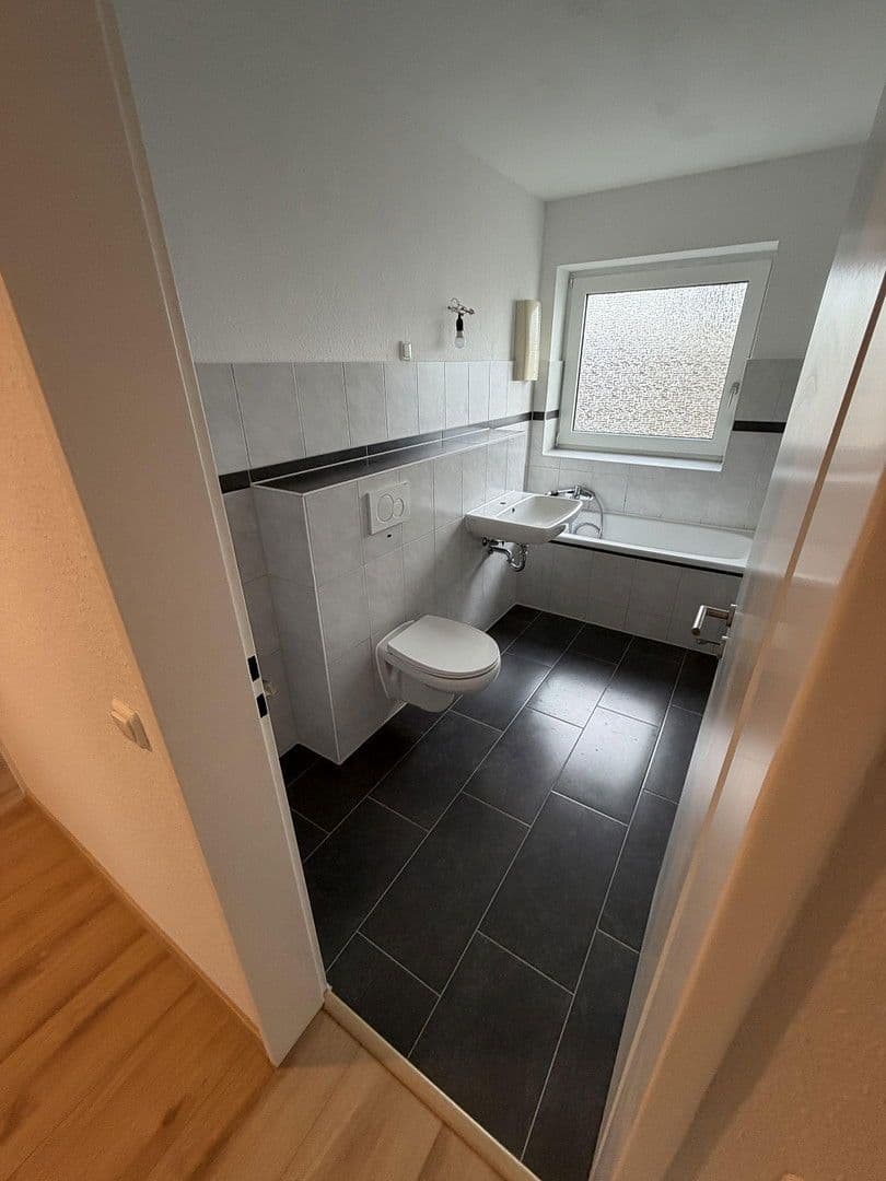 Pronájem bytu 3+1 82 m², Komturring 8, Hürth, Severní Porýní-Vestfálsko Pronájem bytu 3+1 82 m², Komturring 8, Hürth, Severní Porýní-Vestfálsko