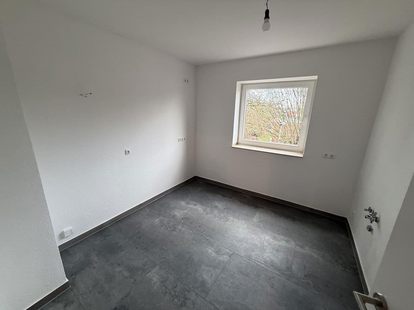 Pronájem bytu 3+1 82 m², Komturring 8, Hürth, Severní Porýní-Vestfálsko Pronájem bytu 3+1 82 m², Komturring 8, Hürth, Severní Porýní-Vestfálsko