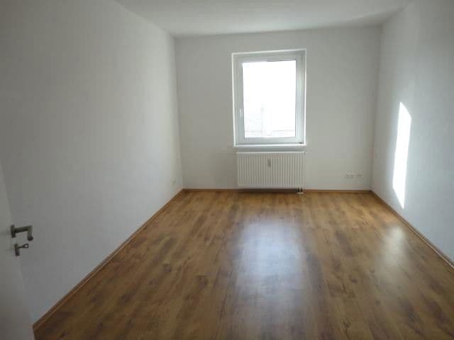 Pronájem bytu 4+1 98 m², Magdeburg, Sasko-Anhaltsko Pronájem bytu 4+1 98 m², Magdeburg, Sasko-Anhaltsko