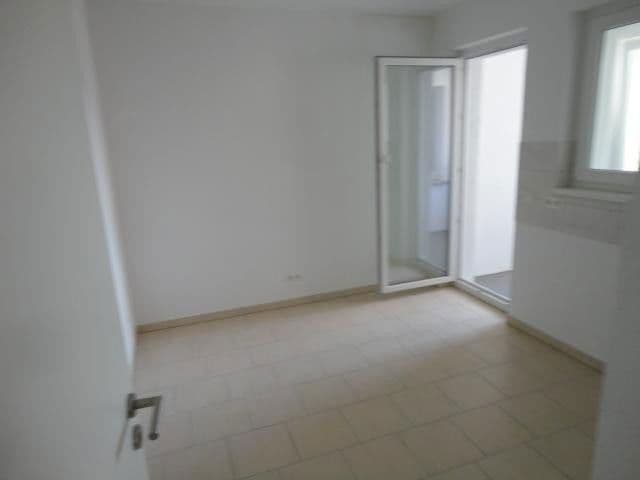 Pronájem bytu 4+1 98 m², Magdeburg, Sasko-Anhaltsko Pronájem bytu 4+1 98 m², Magdeburg, Sasko-Anhaltsko