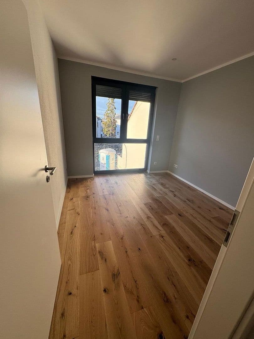 Prodej domu 89 m², pozemek 229 m², Ludwigshafen am Rhein, Porýní-Falc Prodej domu 89 m², pozemek 229 m², Ludwigshafen am Rhein, Porýní-Falc