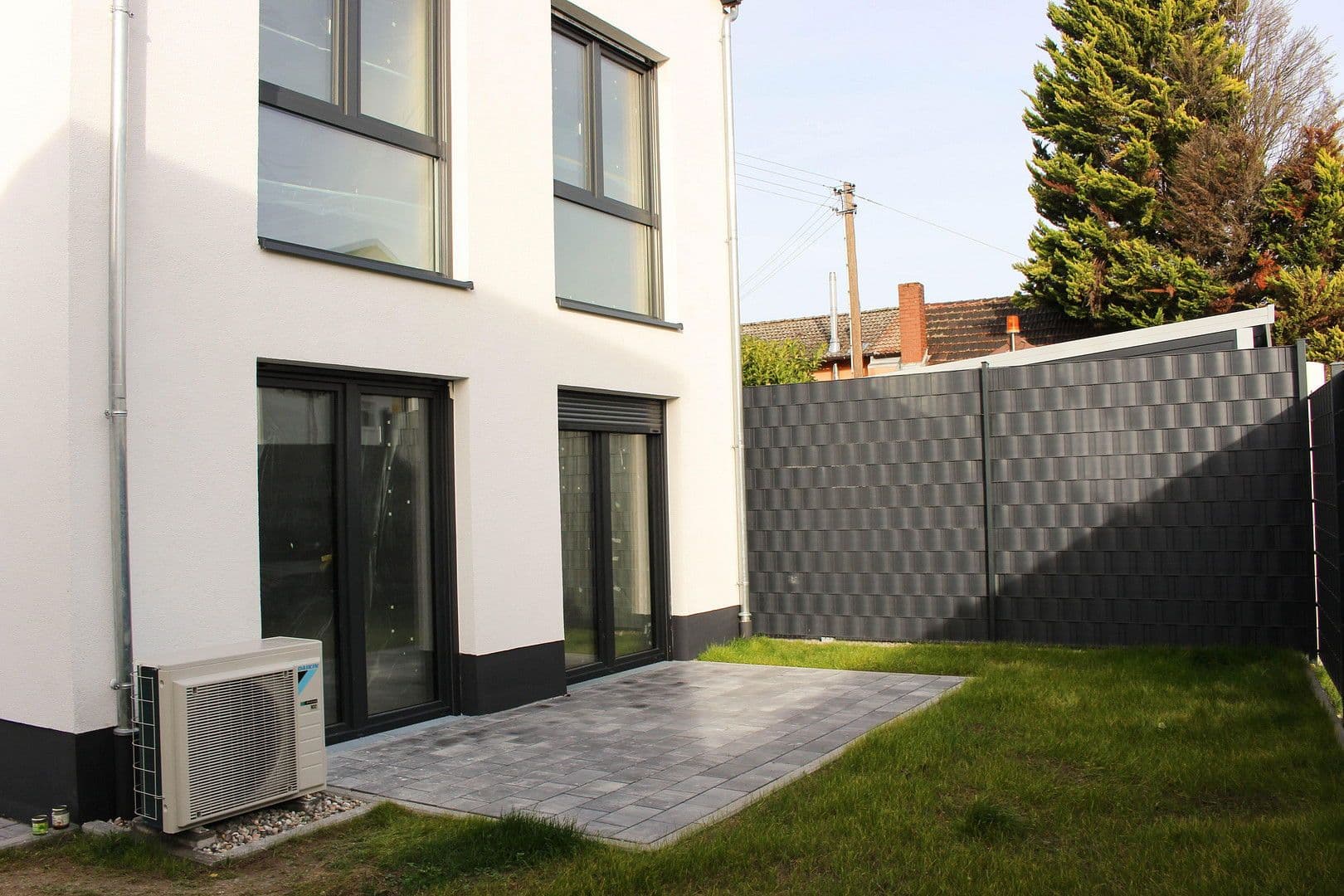 Prodej domu 89 m², pozemek 229 m², Ludwigshafen am Rhein, Porýní-Falc Prodej domu 89 m², pozemek 229 m², Ludwigshafen am Rhein, Porýní-Falc