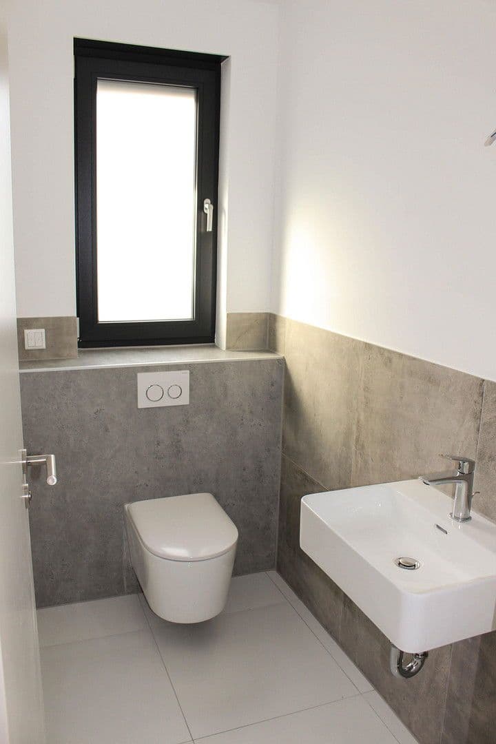 Prodej domu 89 m², pozemek 229 m², Ludwigshafen am Rhein, Porýní-Falc Prodej domu 89 m², pozemek 229 m², Ludwigshafen am Rhein, Porýní-Falc