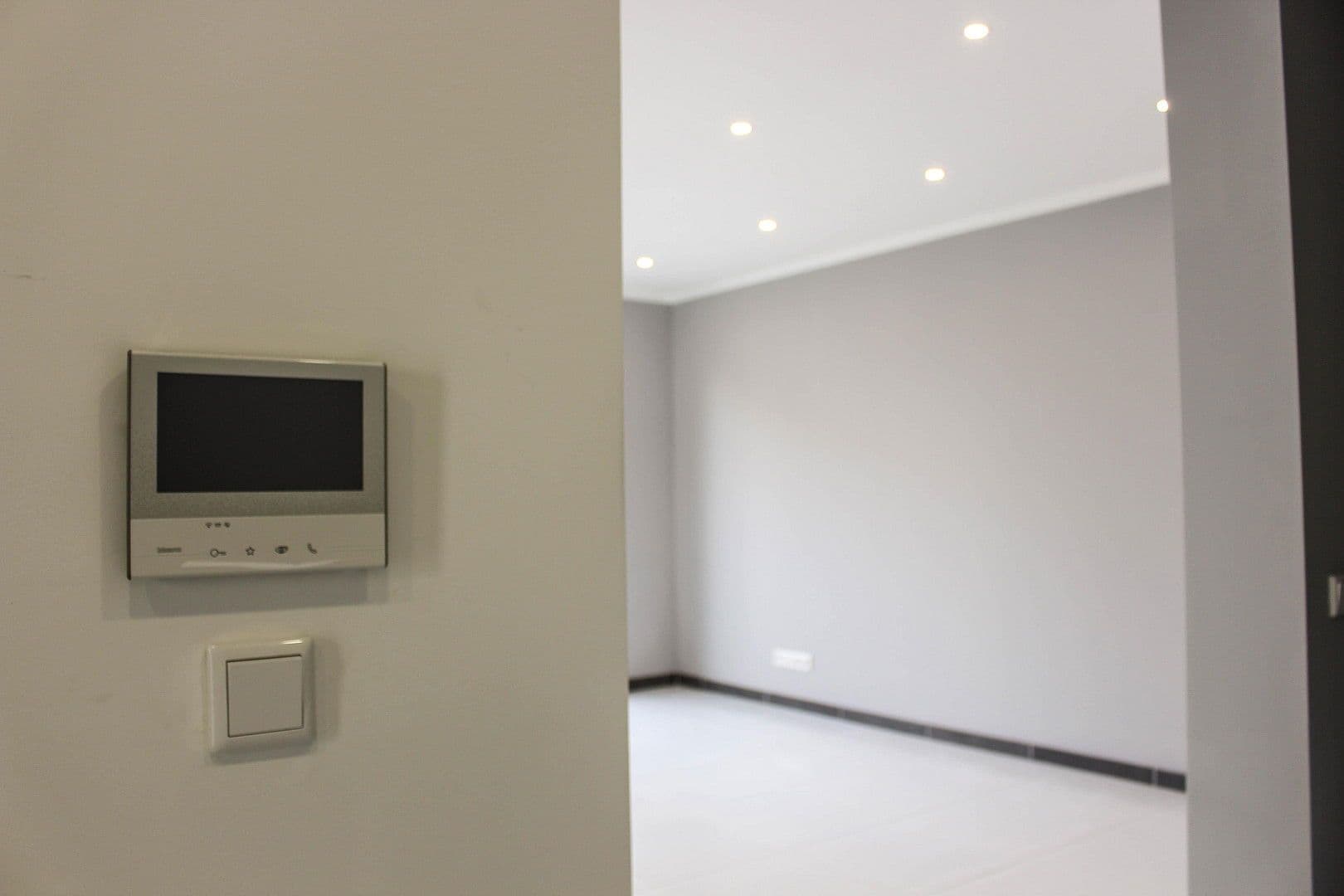 Prodej domu 89 m², pozemek 229 m², Ludwigshafen am Rhein, Porýní-Falc Prodej domu 89 m², pozemek 229 m², Ludwigshafen am Rhein, Porýní-Falc