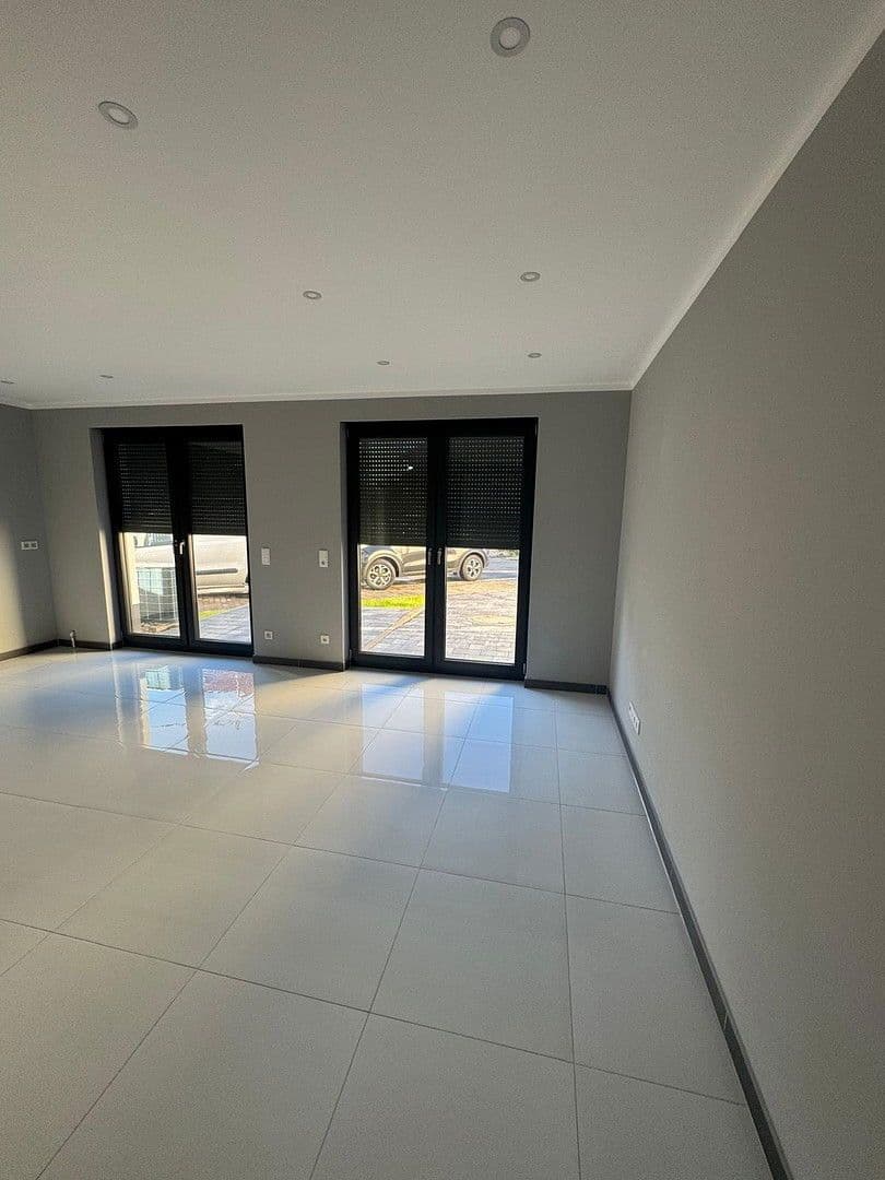 Prodej domu 89 m², pozemek 229 m², Ludwigshafen am Rhein, Porýní-Falc Prodej domu 89 m², pozemek 229 m², Ludwigshafen am Rhein, Porýní-Falc