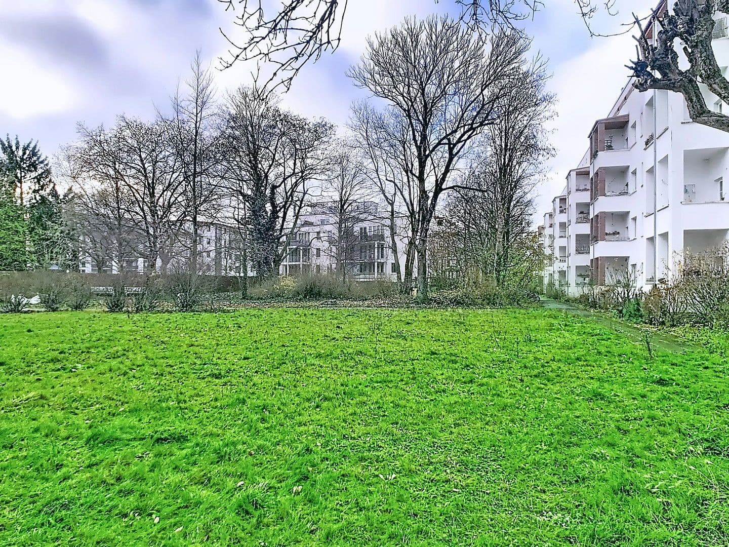 Prodej bytu 3+1 71 m², Berlin, Berlín Prodej bytu 3+1 71 m², Berlin, Berlín