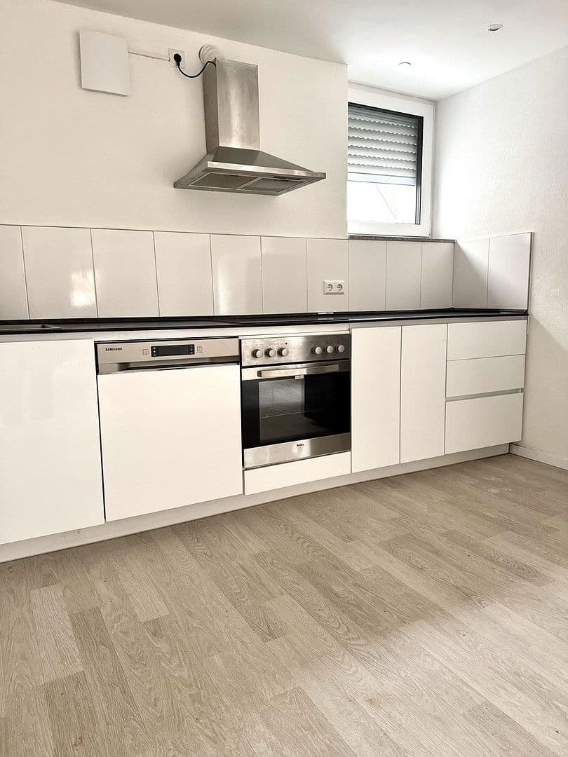 Pronájem bytu 1+kk 68 m², Vaihinger Landstraße 2, Stuttgart, Bádensko-Württembersko Pronájem bytu 1+kk 68 m², Vaihinger Landstraße 2, Stuttgart, Bádensko-Württembersko