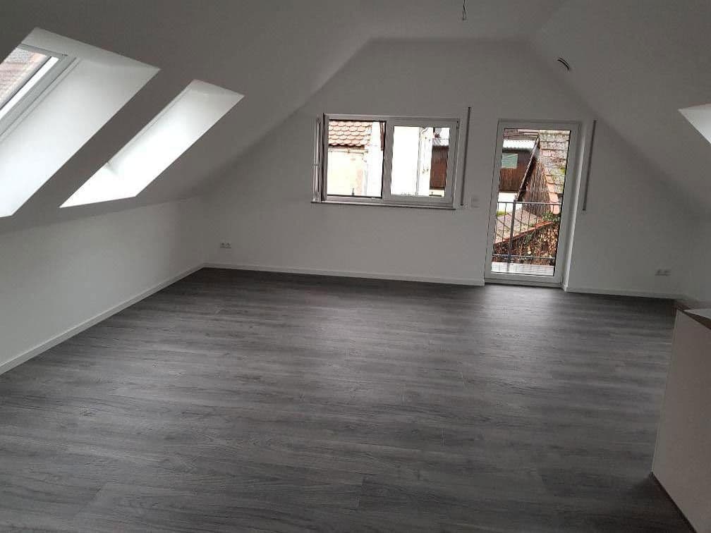 Pronájem bytu 2+kk 64 m², Bamberger Straße 23, Hirschaid, Bavorsko Pronájem bytu 2+kk 64 m², Bamberger Straße 23, Hirschaid, Bavorsko