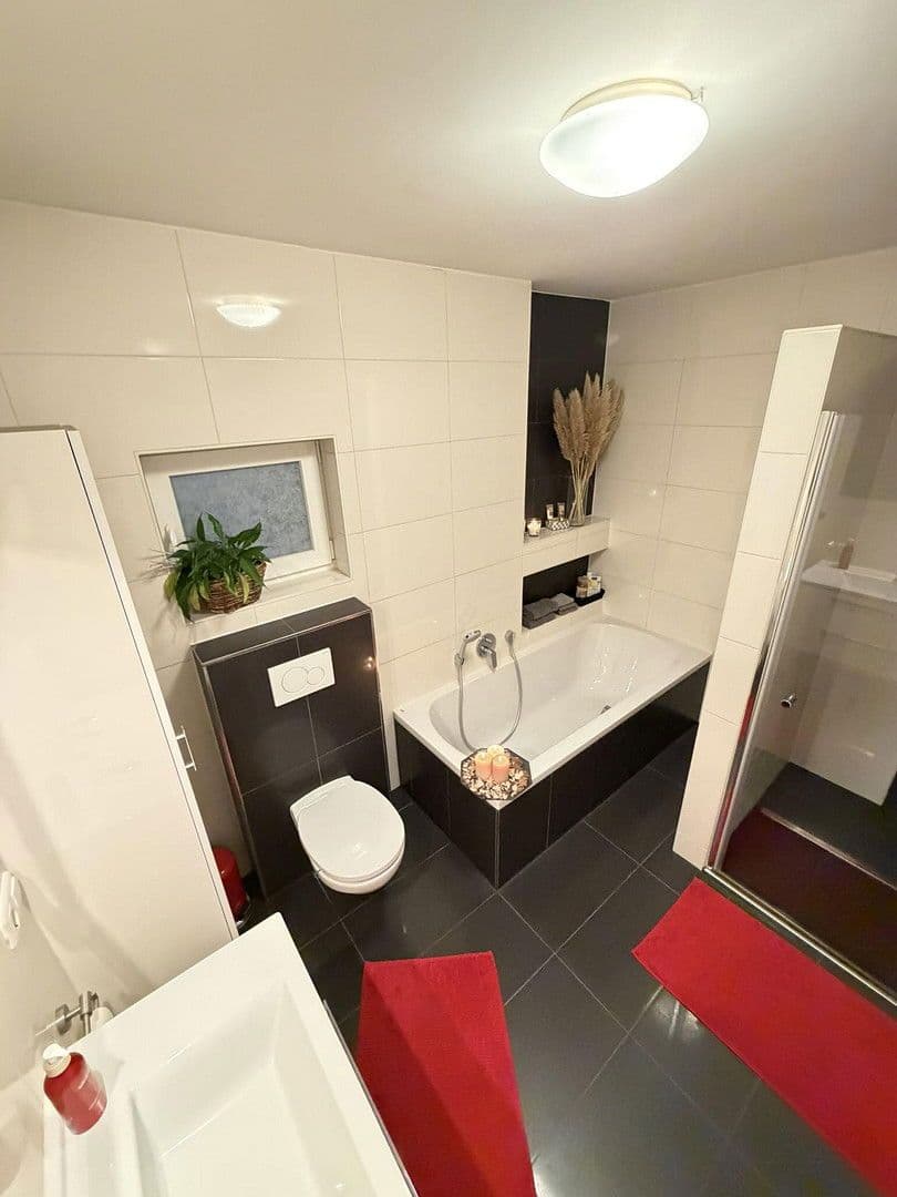 Prodej domu 300 m², pozemek 1.050 m², Darmstädterstrasse 3, Pfungstadt, Hessen Prodej domu 300 m², pozemek 1.050 m², Darmstädterstrasse 3, Pfungstadt, Hessen