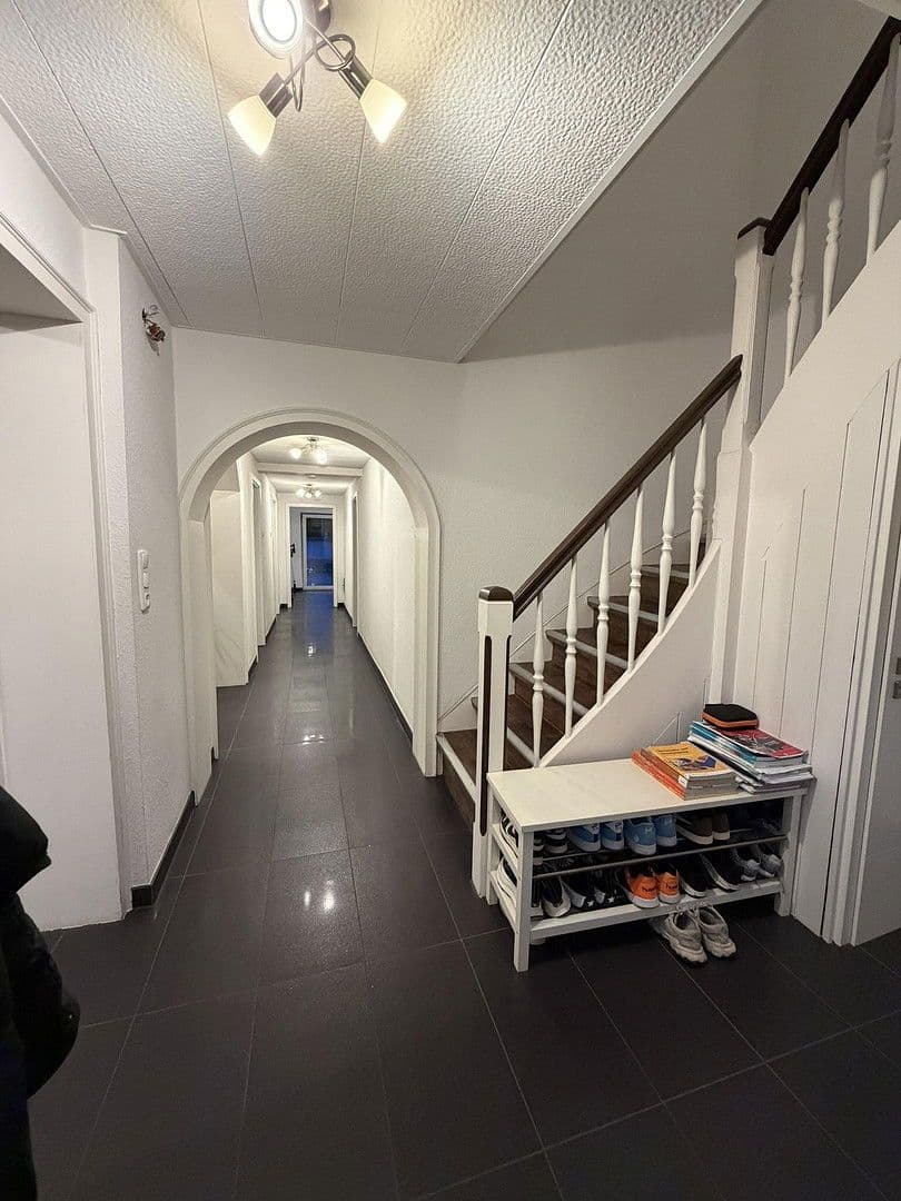 Prodej domu 300 m², pozemek 1.050 m², Darmstädterstrasse 3, Pfungstadt, Hessen Prodej domu 300 m², pozemek 1.050 m², Darmstädterstrasse 3, Pfungstadt, Hessen