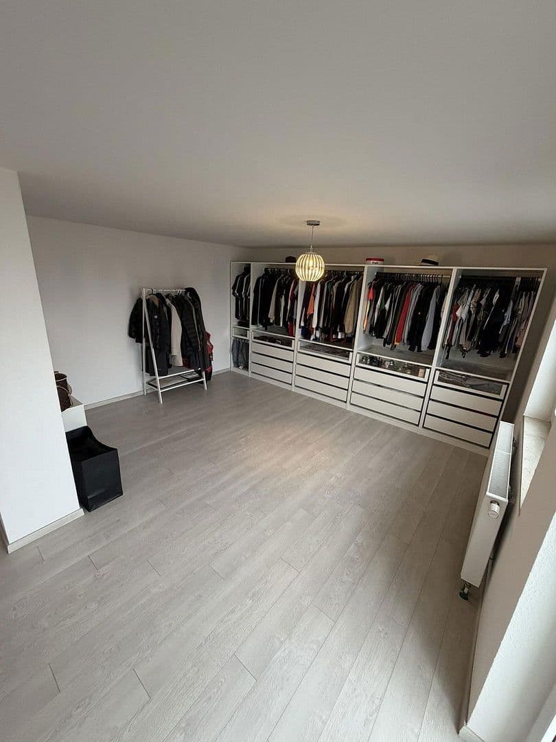 Prodej domu 300 m², pozemek 1.050 m², Darmstädterstrasse 3, Pfungstadt, Hessen Prodej domu 300 m², pozemek 1.050 m², Darmstädterstrasse 3, Pfungstadt, Hessen