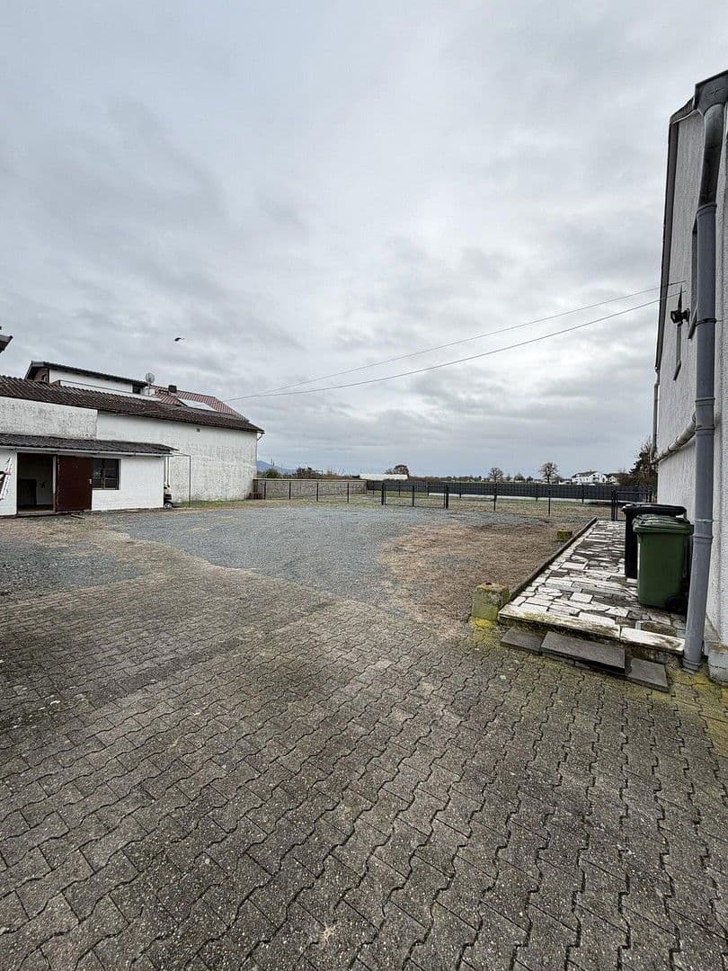 Prodej domu 300 m², pozemek 1.050 m², Darmstädterstrasse 3, Pfungstadt, Hessen Prodej domu 300 m², pozemek 1.050 m², Darmstädterstrasse 3, Pfungstadt, Hessen