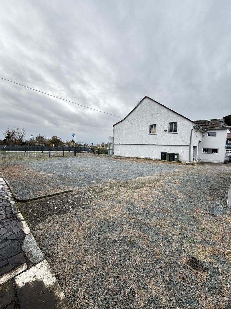 Prodej domu 300 m², pozemek 1.050 m², Darmstädterstrasse 3, Pfungstadt, Hessen Prodej domu 300 m², pozemek 1.050 m², Darmstädterstrasse 3, Pfungstadt, Hessen