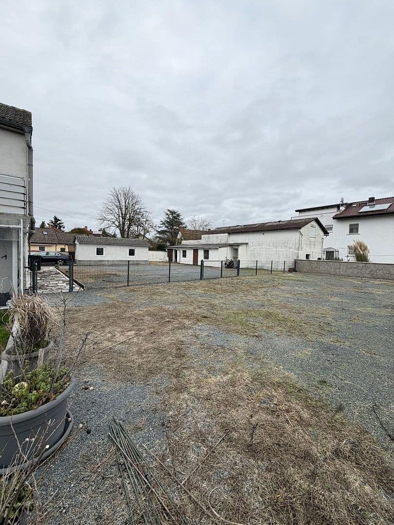 Prodej domu 300 m², pozemek 1.050 m², Darmstädterstrasse 3, Pfungstadt, Hessen Prodej domu 300 m², pozemek 1.050 m², Darmstädterstrasse 3, Pfungstadt, Hessen