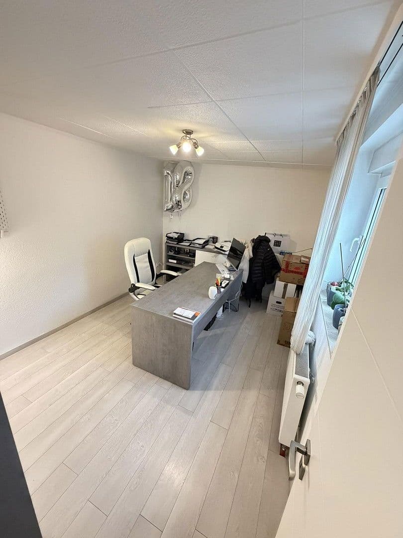Prodej domu 300 m², pozemek 1.050 m², Darmstädterstrasse 3, Pfungstadt, Hessen Prodej domu 300 m², pozemek 1.050 m², Darmstädterstrasse 3, Pfungstadt, Hessen