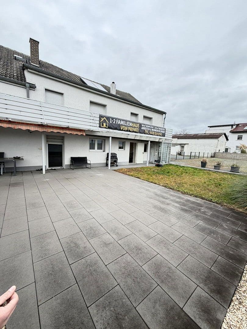 Prodej domu 300 m², pozemek 1.050 m², Darmstädterstrasse 3, Pfungstadt, Hessen Prodej domu 300 m², pozemek 1.050 m², Darmstädterstrasse 3, Pfungstadt, Hessen