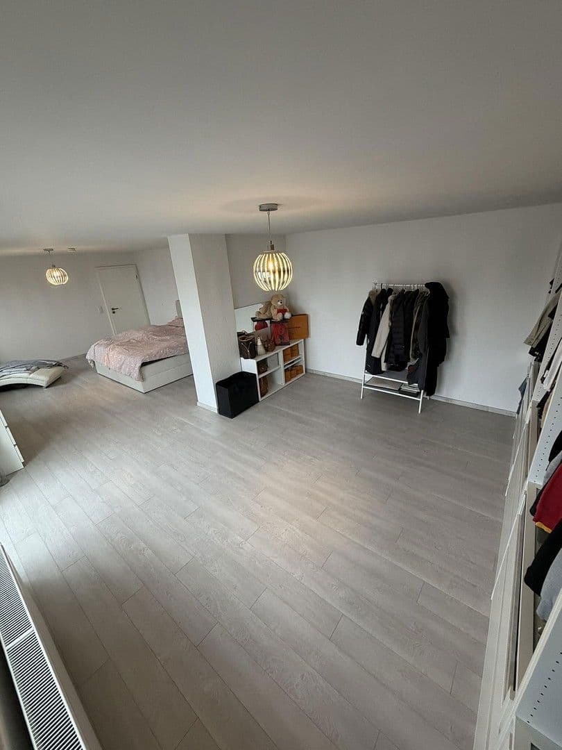 Prodej domu 300 m², pozemek 1.050 m², Darmstädterstrasse 3, Pfungstadt, Hessen Prodej domu 300 m², pozemek 1.050 m², Darmstädterstrasse 3, Pfungstadt, Hessen