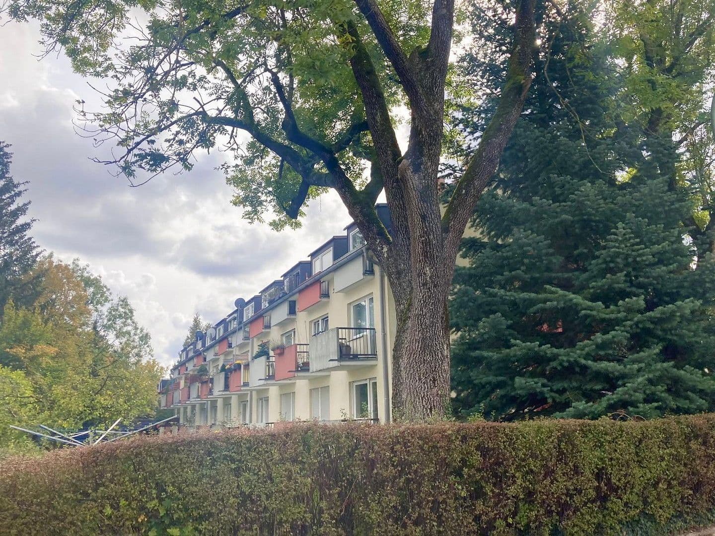 Pronájem bytu 1+1 22 m², Bad-Berneck-Str. 1, München, Bavorsko Pronájem bytu 1+1 22 m², Bad-Berneck-Str. 1, München, Bavorsko