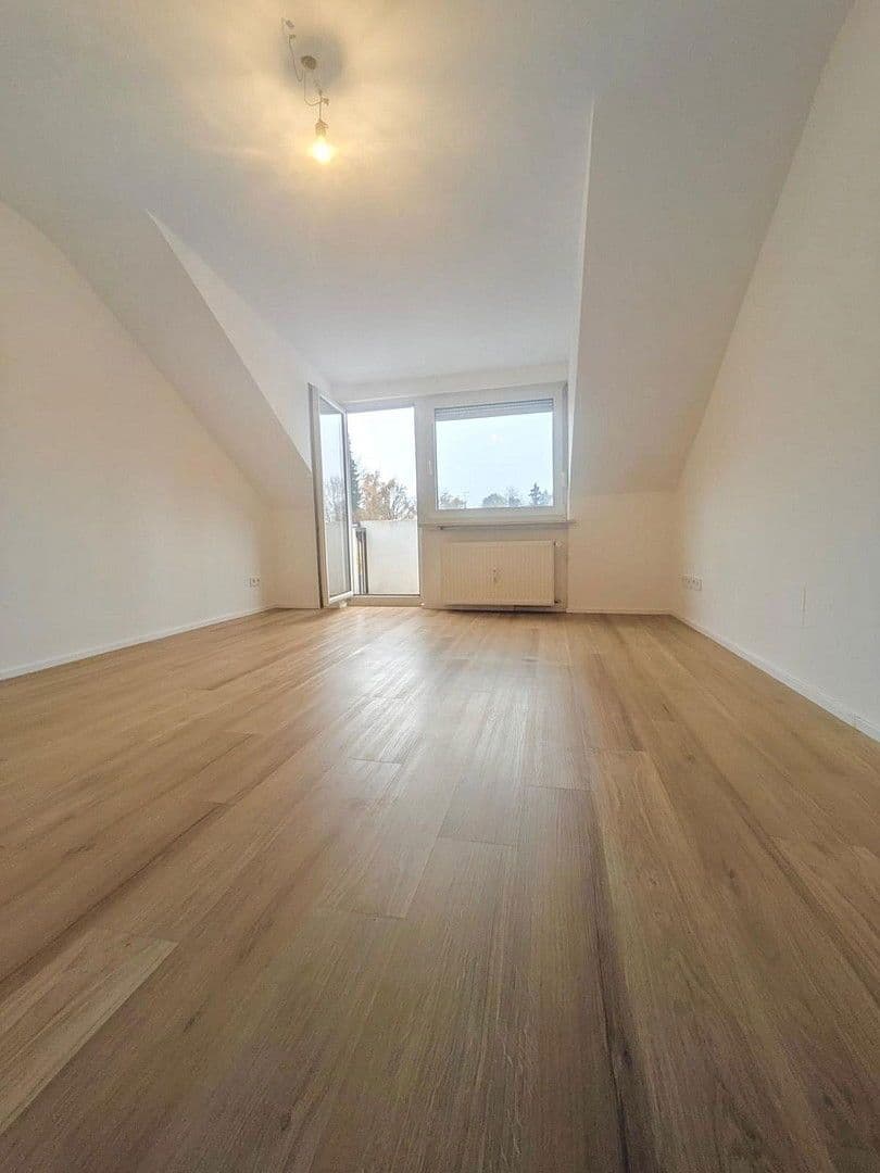 Pronájem bytu 1+1 22 m², Bad-Berneck-Str. 1, München, Bavorsko Pronájem bytu 1+1 22 m², Bad-Berneck-Str. 1, München, Bavorsko