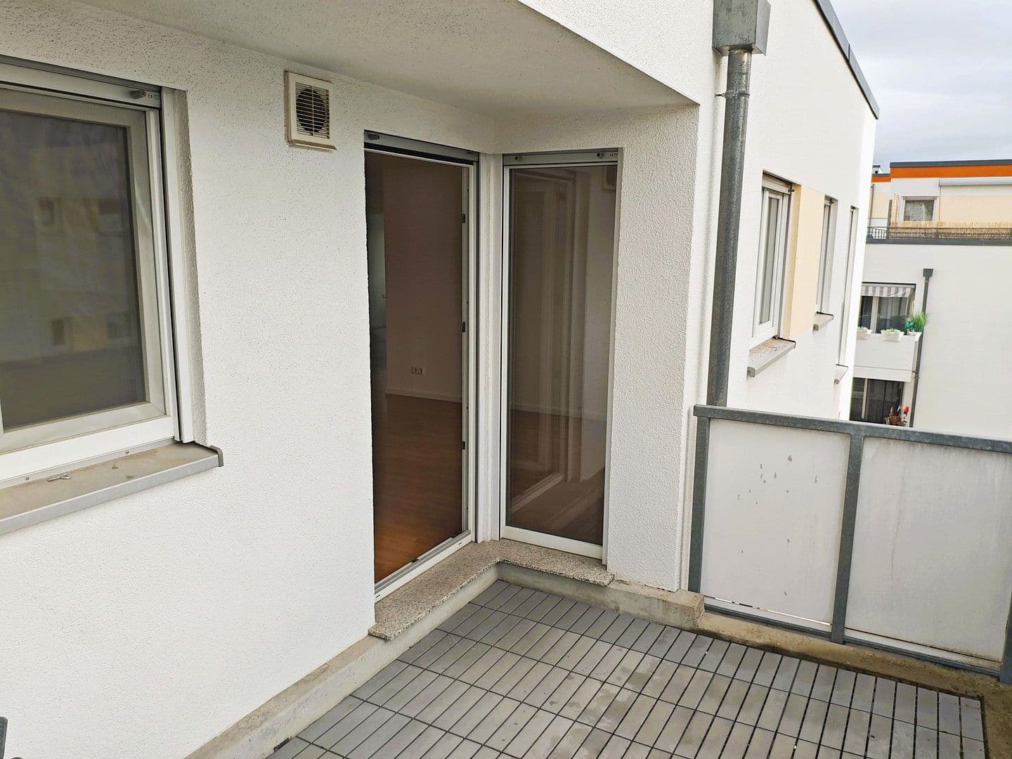 Pronájem bytu 4+1 100 m², Leonardo-Da-Vinci-Platz 1, Böblingen, Bádensko-Württembersko Pronájem bytu 4+1 100 m², Leonardo-Da-Vinci-Platz 1, Böblingen, Bádensko-Württembersko