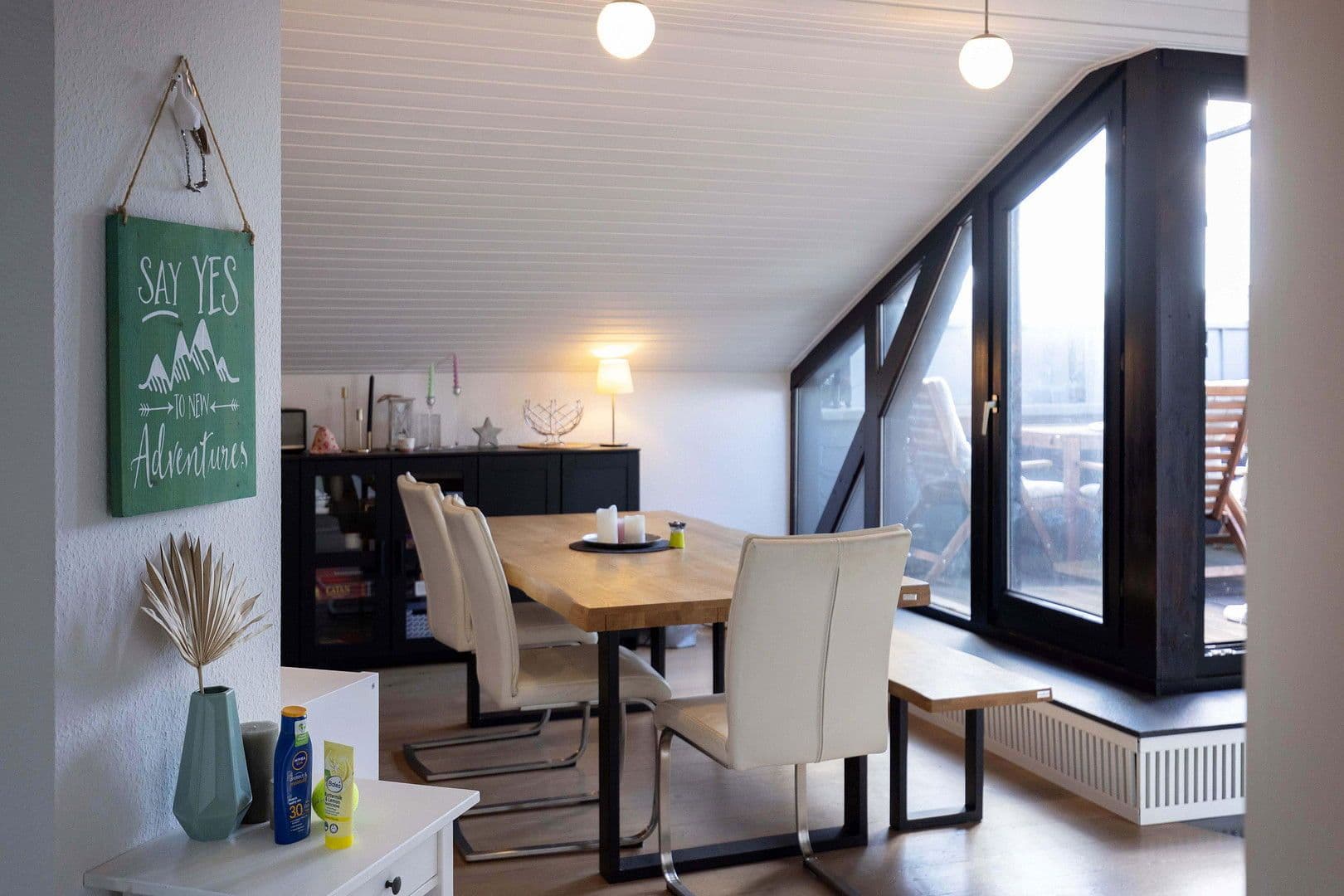 Prodej bytu 2+1 77 m², Bonn, Severní Porýní-Vestfálsko Prodej bytu 2+1 77 m², Bonn, Severní Porýní-Vestfálsko