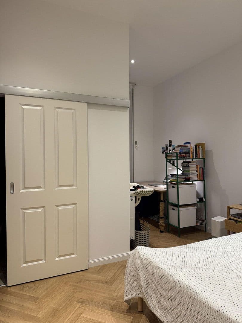 Pronájem bytu 2+1 55 m², Rönnestraße 6, Berlin - Charlottenburg, Berlín Pronájem bytu 2+1 55 m², Rönnestraße 6, Berlin - Charlottenburg, Berlín