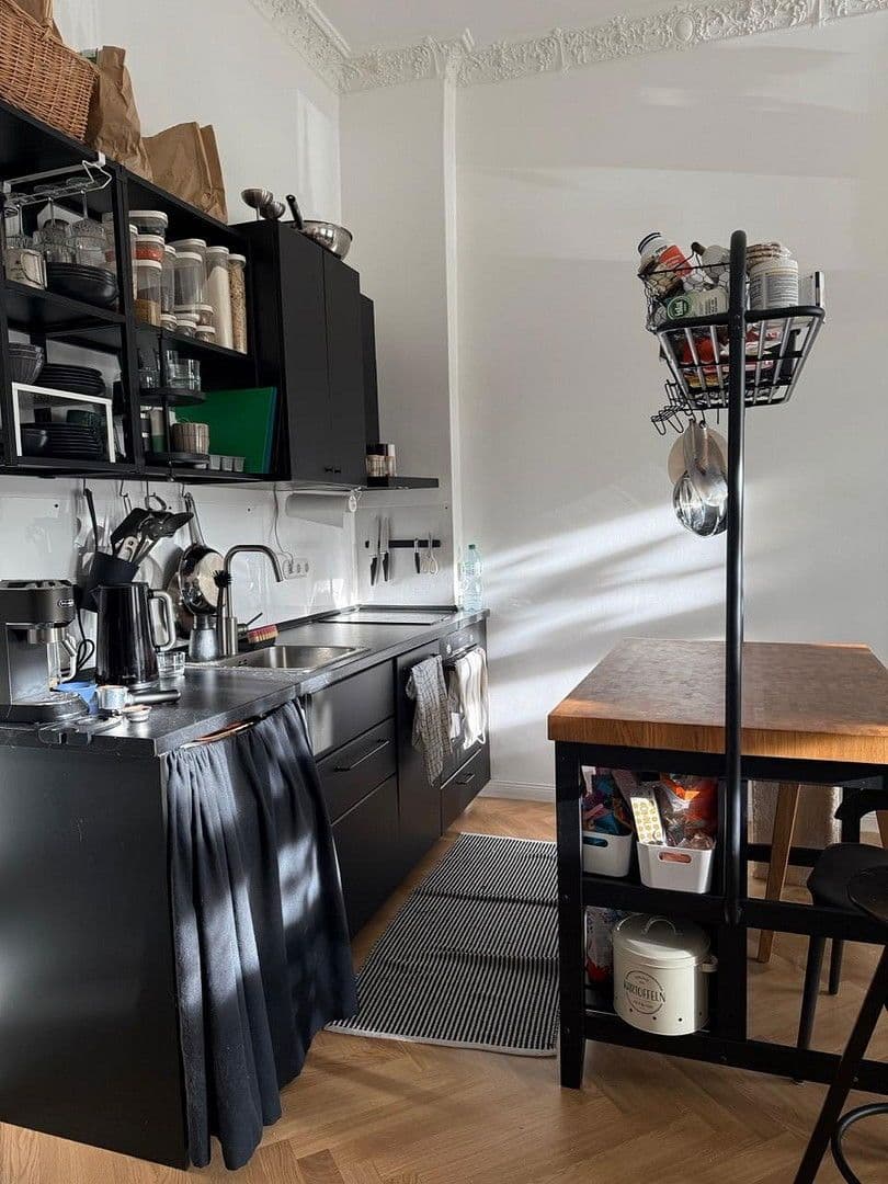 Pronájem bytu 2+1 55 m², Rönnestraße 6, Berlin - Charlottenburg, Berlín Pronájem bytu 2+1 55 m², Rönnestraße 6, Berlin - Charlottenburg, Berlín