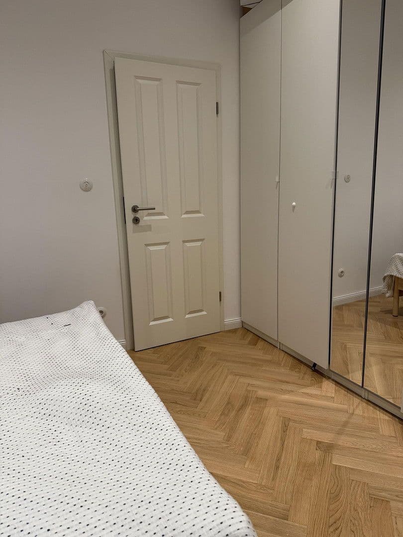 Pronájem bytu 2+1 55 m², Rönnestraße 6, Berlin - Charlottenburg, Berlín Pronájem bytu 2+1 55 m², Rönnestraße 6, Berlin - Charlottenburg, Berlín